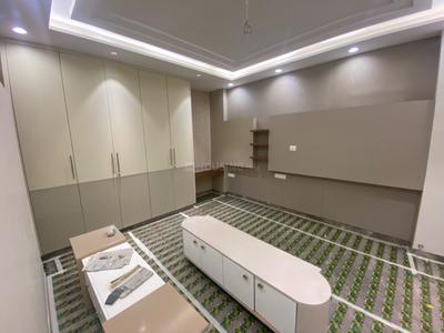 Bedroom Image of 2538 Sq.ft 4 BHK Builder Floor for sale in Model Town New Delhi for Rs. 57500000