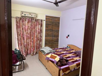 Bedroom Image of 1000 Sq.ft 2 BHK Apartment / Flat for rent in Paramount Emotions, Noida Extension Greater Noida for Rs. 26000