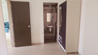 Bedroom Image of 1200 Sq.ft 2 BHK Apartment / Flat for rent in Shantipura Ahmedabad for Rs. 31000