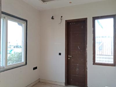 Bedroom Image of 900 Sq.ft 3 BHK Builder Floor for sale in Paschim Vihar New Delhi for Rs. 21000000