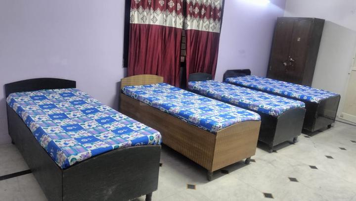 Bedroom Image of The platinum stays  For Girls in Sector 19, Noida
