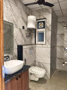 Common Bathroom Image of 2340 Sq.ft 3 BHK Builder Floor for rent in Sector 57 Gurgaon for Rs. 50000