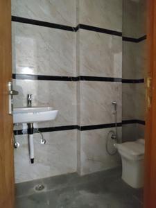 Common Bathroom Image of 800 Sq.ft 2 BHK Apartment / Flat for sale in Kishangarh New Delhi for Rs. 5650000