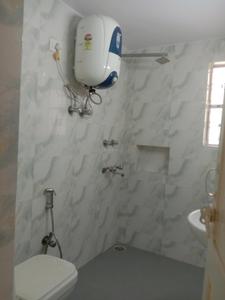 Common Bathroom Image of 1800 Sq.ft 3 BHK Apartment / Flat for sale in DDA Flats Vasant Kunj, Vasant Kunj New Delhi for Rs. 47500000