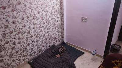 Bedroom Image of 540 Sq.ft 2 BHK Builder Floor for sale in Dwarka Mor New Delhi for Rs. 2500000