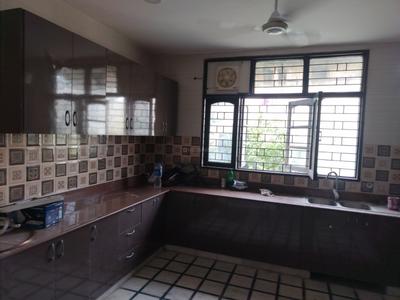 Kitchen Image of 2700 Sq.ft 3 BHK Builder Floor for rent in DDA RWA Sarvapriya Vihar DDA Flats, Hauz Khas New Delhi for Rs. 130000