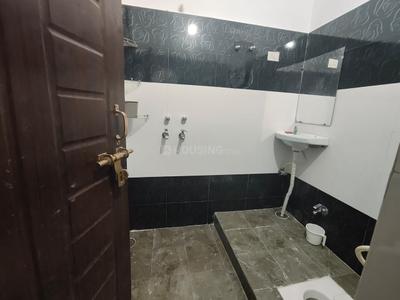 Image of 1250 Sq.ft 2 BHK Apartment / Flat for rent in Indira Nagar, Lucknow for Rs. 15000