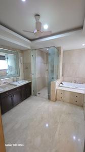 Kitchen Image of 14000 Sq.ft 10 BHK Apartment / Flat for sale in Ambience Caitriona, DLF Phase 3 Gurgaon for Rs. 460000000