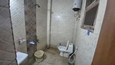 Bathroom Image of 400 Sq.ft 1 RK Studio for rent in Sector 47 Noida for Rs. 15000