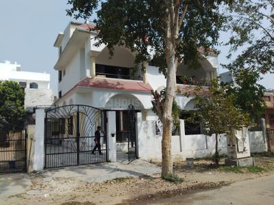 Image of 200 Sq.ft Residential Plot / Land for sale in Gamma II, Greater Noida for Rs. 31000000