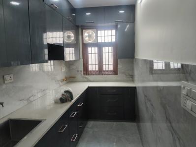 Kitchen Image of 1000 Sq.ft 3 BHK Builder Floor for sale in Krishna Nagar New Delhi for Rs. 12500000