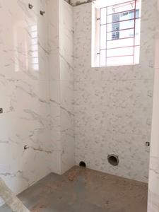 Common Bathroom Image of 960 Sq.ft 2 BHK Apartment / Flat for sale in Kalikapur, EM Bypass Kolkata for Rs. 6240000