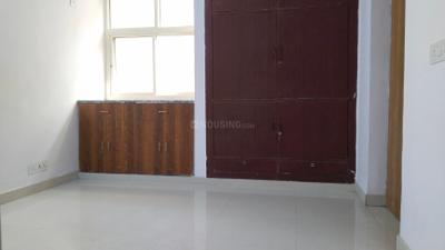 Bedroom Image of 1000 Sq.ft 2 BHK Apartment / Flat for rent in Karishma Apartment, Patparganj New Delhi for Rs. 34000