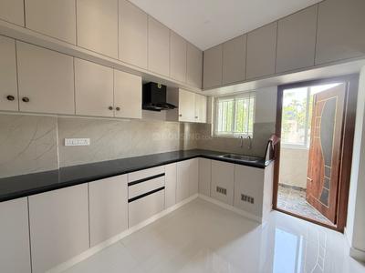 Kitchen Image of 1600 Sq.ft 3 BHK Apartment / Flat for rent in Kammanahalli Bengaluru for Rs. 50000