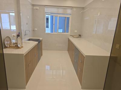 Kitchen Image of 1800 Sq.ft 4 BHK Apartment / Flat for sale in Mohar The Luxe Towers Building I And J, Gokhalenagar Pune for Rs. 30500000