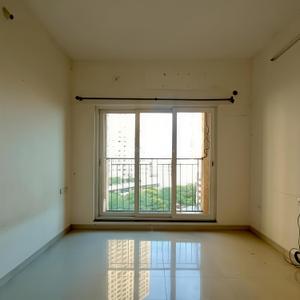 Bedroom Image of 950 Sq.ft 2 BHK Apartment / Flat for rent in Rustomjee Urbania, Thane West Thane for Rs. 38000
