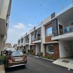 Image of 2150 Sq.ft 3 BHK Independent House for sale in Signature Villas, Noida Extension, Greater Noida for Rs. 10000000