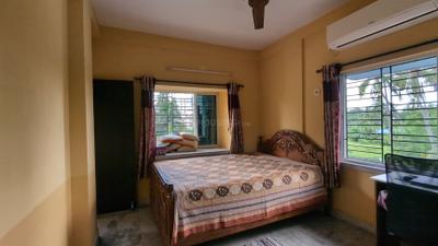 Bedroom Image of 900 Sq.ft 2 BHK Apartment / Flat for sale in Saha Para Kolkata for Rs. 3300000
