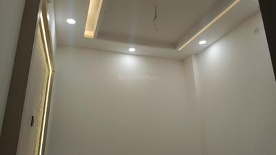 Bedroom Image of 1000 Sq.ft 3 BHK Builder Floor for sale in Pitampura New Delhi for Rs. 11500000