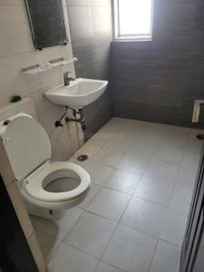Bathroom Image of 1325 Sq.ft 3 BHK Apartment / Flat for rent in JM Aroma, Sector 75 Noida for Rs. 36200