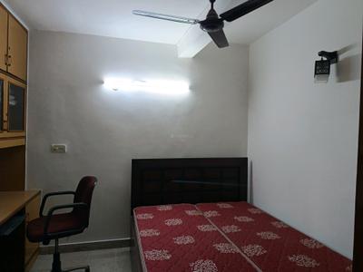 Bedroom Image of 1500 Sq.ft 3 BHK Apartment / Flat for rent in Sarita Vihar New Delhi for Rs. 51500