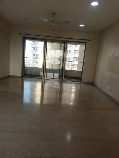 L And T Emerald Isle Main Image 1