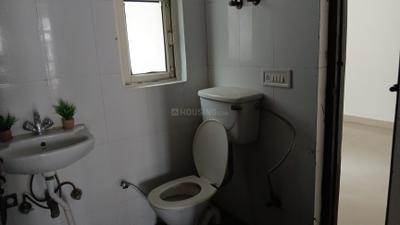 Bathroom Image of 2190 Sq.ft 4 BHK Apartment / Flat for sale in  Foster Heights, Crossings Republik Ghaziabad for Rs. 11400000