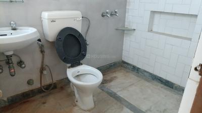 Image of 1700 Sq.ft 3 BHK Apartment / Flat for rent in Sector 4 Dwarka, New Delhi for Rs. 37000