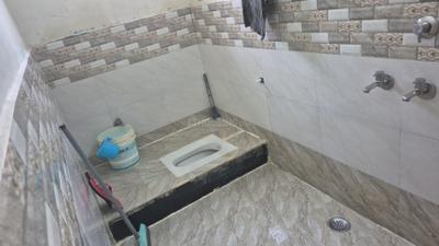 Bathroom Image of 431 Sq.ft 1 BHK Apartment / Flat for sale in Gulmohar Estate, Sector PI Greater Noida for Rs. 4200000