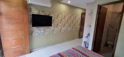 Bedroom Image of 1250 Sq.ft 2 BHK Builder Floor for rent in Singhpura Zirakpur for Rs. 24000