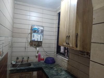 Kitchen Image of 600 Sq.ft 1 BHK Builder Floor for rent in Vaishali Ghaziabad for Rs. 13000