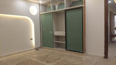 Bedroom Image of 1800 Sq.ft 3 BHK Builder Floor for sale in Vikaspuri New Delhi for Rs. 33000000