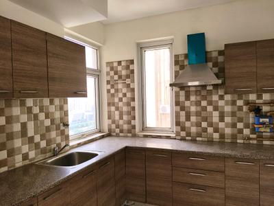 Kitchen Image of 1817 Sq.ft 3 BHK Apartment / Flat for rent in DLF The Primus, Sector 82A Gurgaon for Rs. 58000