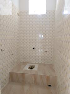 Common Bathroom Image of 620 Sq.ft 2 BHK Apartment / Flat for sale in Duillya Howrah for Rs. 1860000