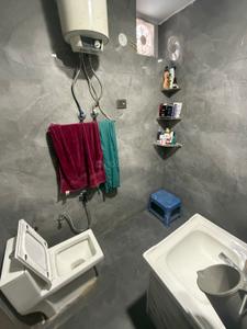 Bathroom Image of 1450 Sq.ft 3 BHK Apartment / Flat for sale in Navrachna Apartments, Shahdara New Delhi for Rs. 14000000