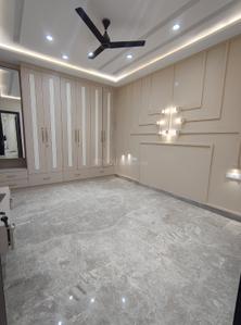 Bedroom Image of 1800 Sq.ft 3 BHK Builder Floor for sale in Vikaspuri New Delhi for Rs. 35100000