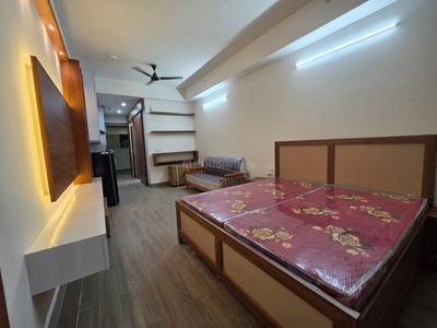 Bedroom Image of 450 Sq.ft 1 RK Studio for sale in Gaur Yamuna City, Yeida Greater Noida for Rs. 3900000