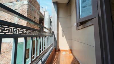 Balcony Image of 450 Sq.ft 1 BHK Builder Floor for sale in Nangli Sakrawati New Delhi for Rs. 2700000