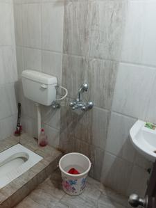 Bathroom Image of 1100 Sq.ft 2 BHK Apartment / Flat for sale in Dhanshree Residency, Nandni Ronsara Jabalpur for Rs. 3200000