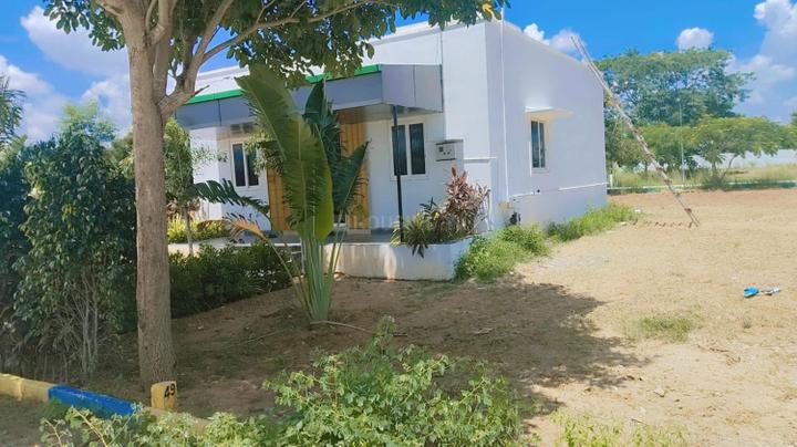 Rathis Nandavanam Main Image 1