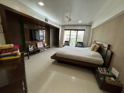 Bedroom Image of 2400 Sq.ft 3 BHK Apartment / Flat for sale in Juhu Mumbai for Rs. 100000000