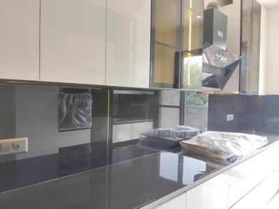 Kitchen Image of 1850 Sq.ft 3 BHK Apartment / Flat for rent in Jalvayu Tower, Sector 56 Gurgaon for Rs. 55000