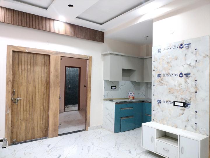 Vishal DLF Paradise Main Image 1