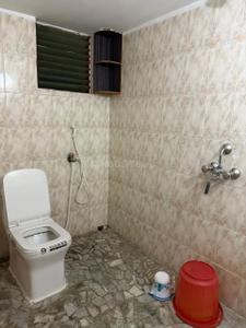 Bathroom Image of 1800 Sq.ft 2 BHK Builder Floor for rent in Peelamedu Coimbatore for Rs. 23000
