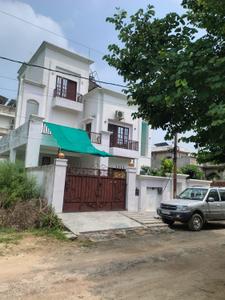 Image of 400 Sq.ft 1 RK Independent House for rent in Barkhurdarpur, Lucknow for Rs. 7500