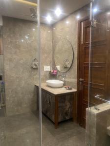 Bathroom Image of 4500 Sq.ft 8 BHK Independent House for sale in Sector 33 Chandigarh for Rs. 230000000