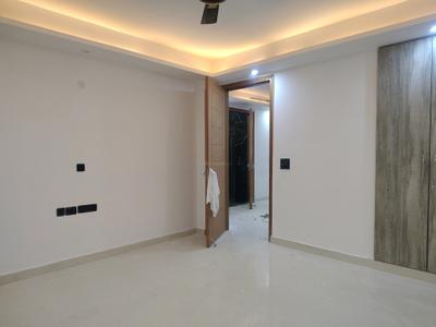 Bedroom Image of 1800 Sq.ft 3 BHK Builder Floor for rent in Freedom Fighters Enclave New Delhi for Rs. 55000