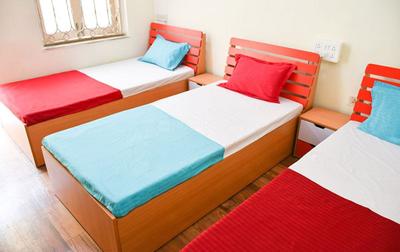 Bedroom Image of Shiv niwas pg  in Sector 98, Noida