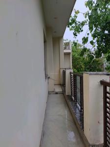 Bedroom One Image of 5200 Sq.ft 5 BHK Villa for sale in Sector 93B Noida for Rs. 150000000