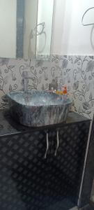 Image of 950 Sq.ft 1 BHK Apartment / Flat for rent in Mayuri Infinity, Handewadi, Pune for Rs. 18000